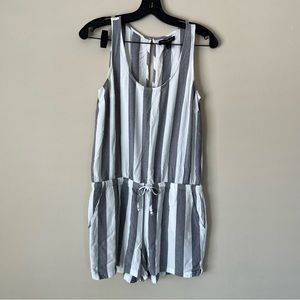 Banana Republic Factory Striped Drawstring Romper Grey/White with pockets size S